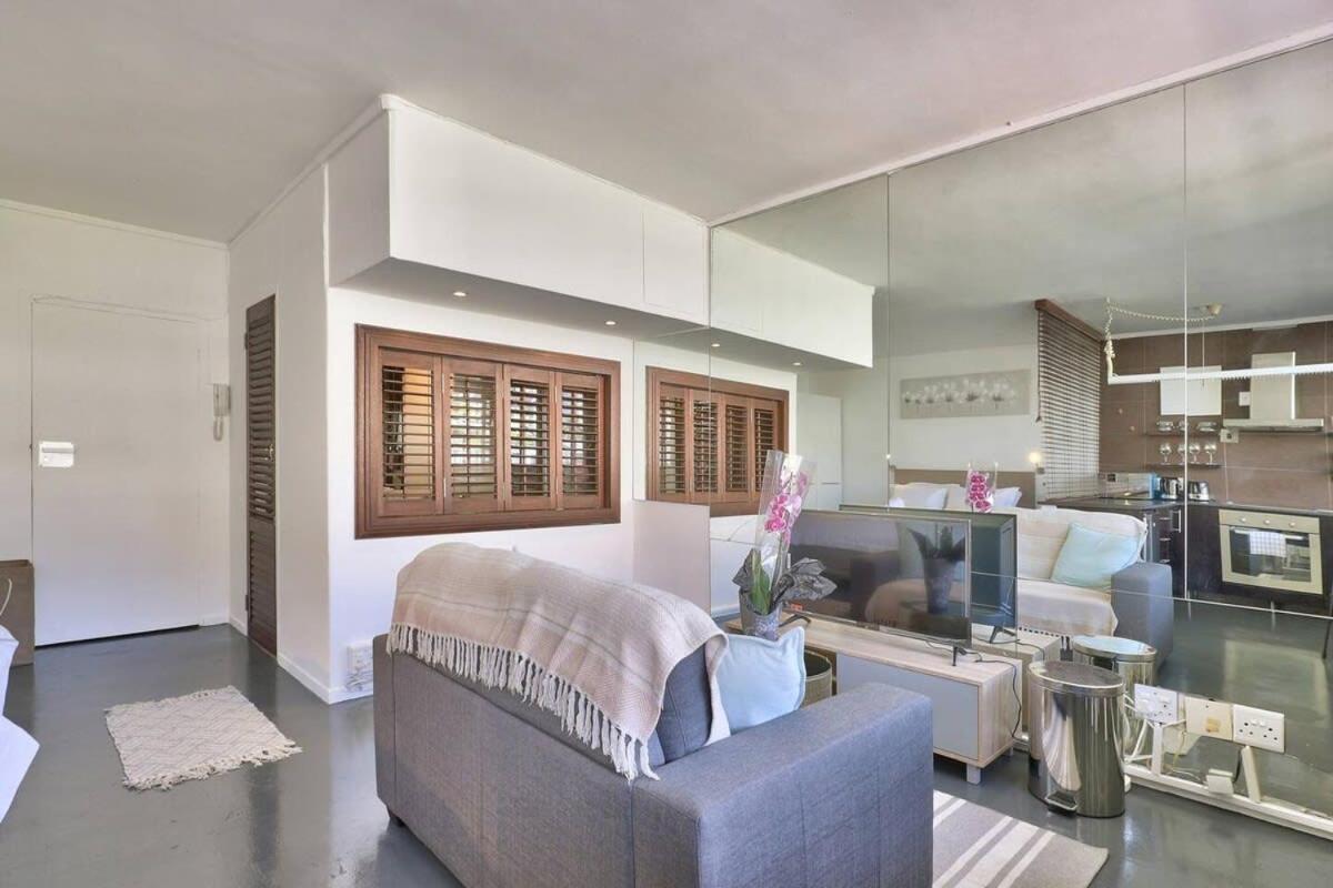 Montclair 60B Appartement Kaapstad Buitenkant foto
